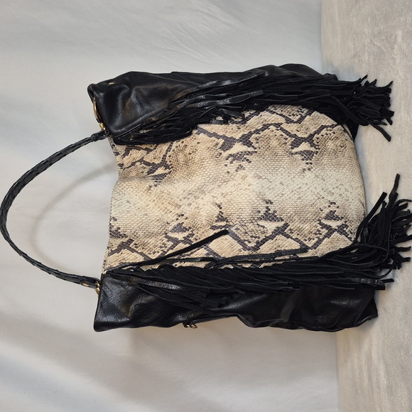 Clever Carriage Company All Leather With Fringe $685 RETAIL - Picture 3 of 17